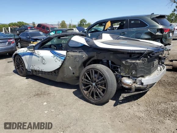 ✅ 2019 BMW i8 • VIN: WBY2Z6C56K7D28673 • Лот: 59830683. Опубликован ранее на Copart с пробегом 26 993 миль. Бесплатный доступ к архиву аукционных продаж из США и подробный отчёт об истории автомобиля на DreamBid. Изображение 2.