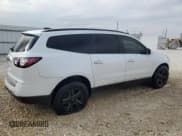 ✅ 2017 Chevrolet Traverse LT • VIN: 1GNKRGKDXHJ307793 • Лот: 86826595. Опубликован ранее на Copart с пробегом 121 343 миль. Бесплатный доступ к архиву аукционных продаж из США и подробный отчёт об истории автомобиля на DreamBid. Изображение 3.