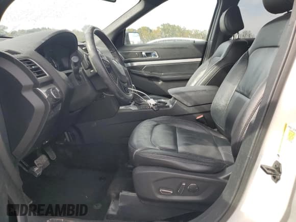 ✅ 2017 Ford Explorer XLT • VIN: 1FM5K7DH6HGC10416 • Lot: 89698655. Listed on Copart with 126,525 mi. Free auction sales archive from the USA and detailed vehicle history report at DreamBid. Image 7.