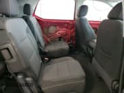 ✅ 2019 Chevrolet Traverse LT Cloth • VIN: 1GNEVGKW0KJ196379 • Lot: 70103525. Wystawiony na Copart z przebiegiem 80 339 mil. Bezpłatny archiwum sprzedaży aukcyjnych z USA i szczegółowy raport historii pojazdu na DreamBid. Zdjęcie 11.