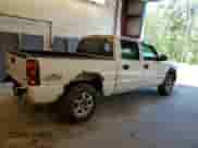 2007 GMC Sierra 1500 SL with VIN 2GTEK13V671146169, listed as a Copart auction lot 61817325 with 130,658 mi miles and Clean title. Bid and sale history available at DreamBid. Image 3.