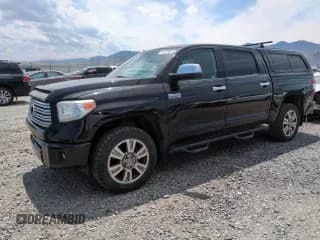 ✅ 2015 Toyota Tundra Platinum • VIN: 5TFAW5F19FX446681 • Lot: 61875405. Wystawiony na Copart z przebiegiem 146 353 mil. Bezpłatny archiwum sprzedaży aukcyjnych z USA i szczegółowy raport historii pojazdu na DreamBid. Zdjęcie 1.