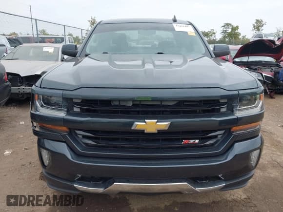 ✅ 2017 Chevrolet Silverado 1500 LT • VIN: 3GCUKREC8HG165188 • Lot: 43441497. Listed on IAAI with 146,133 mi. Free auction sales archive from the USA and detailed vehicle history report at DreamBid. Image 12.