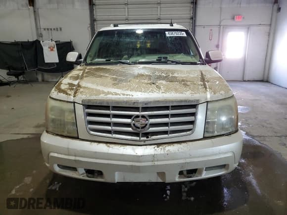 ✅ 2004 Cadillac Escalade • VIN: 1GYEK63N14R163813 • Lot: 45870235. Listed on Copart with Not provided. Free auction sales archive from the USA and detailed vehicle history report at DreamBid. Image 5.