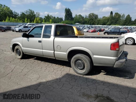 ✅ 2001 GMC Sonoma SLS 1SF • VIN: 1GTCS195518245665 • Lot: 67767015. Listed on Copart with 188,509 mi. Free auction sales archive from the USA and detailed vehicle history report at DreamBid. Image 2.
