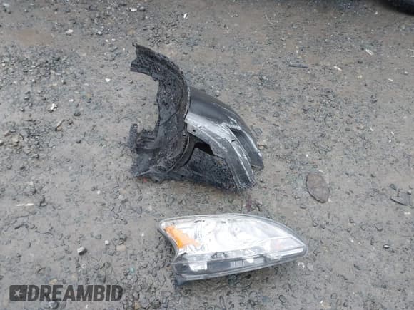 ✅ 2015 Nissan Sentra SV • VIN: 3N1AB7AP2FL655584 • Lot: 43822272. Listed on IAAI with 130,164 mi. Free auction sales archive from the USA and detailed vehicle history report at DreamBid. Image 12.