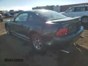 ✅ 2000 Ford Mustang • VIN: 1FAFP4046YF231791 • Lot: 91700485. Wystawiony na Copart z przebiegiem 284 142 mil. Bezpłatny archiwum sprzedaży aukcyjnych z USA i szczegółowy raport historii pojazdu na DreamBid. Zdjęcie 2.