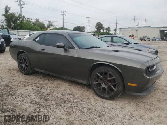 2010 Dodge Challenger SE z VIN 2B3CJ4DV7AH199490, wystawiony jako Copart lot #71583834 z przebiegiem 90 755 mil mil oraz Nie do naprawy • Non repairable. Historia ofert i sprzedaży dostępna na DreamBid. Obrazek 4.
