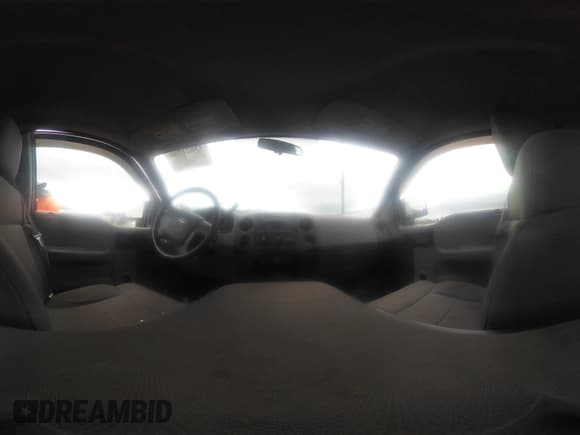 ✅ 2005 Ford F-150 STX • VIN: 1FTRX14W25NA67572 • Lot: 43021740. Listed on IAAI with 152,462 mi. Free auction sales archive from the USA and detailed vehicle history report at DreamBid. Image 18.