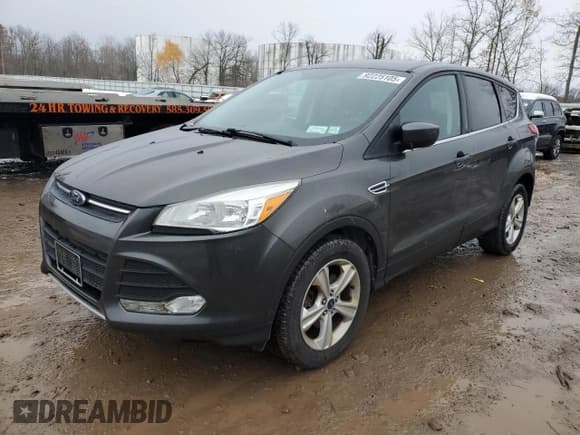 ✅ 2016 Ford Escape SE • VIN: 1FMCU9G93GUC13016 • Лот: 92225105. Опубликован ранее на Copart с пробегом 90 587 миль. Бесплатный доступ к архиву аукционных продаж из США и подробный отчёт об истории автомобиля на DreamBid. Изображение 1.