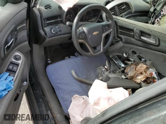 ✅ 2015 Chevrolet Malibu LS • VIN: 1G11A5SL9FF135725 • Lot: 52304854. Listed on Copart with 164,820 mi miles. Access the free auction sales archive from the USA and view a detailed vehicle history report at DreamBid. Image 8.