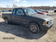 ✅ 1996 Chevrolet S-10 LS • VIN: 1GCCS19X5TK129857 • Лот: 52184725. Опубликован ранее на Copart с пробегом 314 015 миль. Бесплатный доступ к архиву аукционных продаж из США и подробный отчёт об истории автомобиля на DreamBid. Изображение 4.