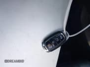 ✅ 2020 Hyundai Santa Fe Limited • VIN: 5NMS5CAA0LH186839 • Лот: 41981573. Опубликован ранее на IAAI с пробегом 68 751 миль. Бесплатный доступ к архиву аукционных продаж из США и подробный отчёт об истории автомобиля на DreamBid. Изображение 11.