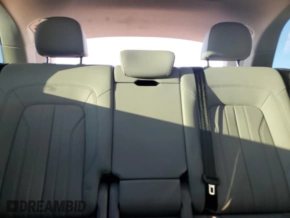 ✅ 2023 Audi Q5 S line Premium Plus • VIN: WA1EAAFY4P2019987 • Лот: 59900015. Опубликован ранее на Copart с пробегом 23 663 миль. Бесплатный доступ к архиву аукционных продаж из США и подробный отчёт об истории автомобиля на DreamBid. Изображение 10.