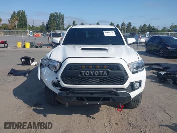 ✅ 2022 Toyota Tacoma SR • VIN: 3TMCZ5AN1NM470911 • Лот: 42440530. Опубликован ранее на IAAI с пробегом 40 623 миль. Бесплатный доступ к архиву аукционных продаж из США и подробный отчёт об истории автомобиля на DreamBid. Изображение 12.