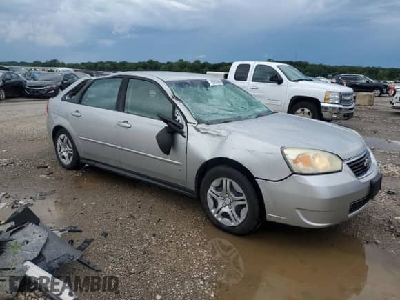 2006 Chevrolet Malibu Maxx LS z VIN 1G1ZS618X6F167568, wystawiony jako Copart lot #65650665 z przebiegiem 139 395 mil mil oraz Szkoda całkowita • Salvage title. Historia ofert i sprzedaży dostępna na DreamBid. Obrazek 4.