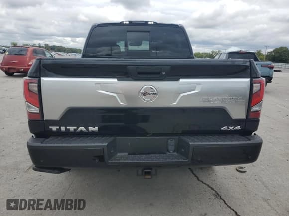 ✅ 2020 Nissan Titan Platinum Reserve • VIN: 1N6AA1EDXLN508757 • Lot: 81816135. Wystawiony na Copart z przebiegiem 126 867 mil. Bezpłatny archiwum sprzedaży aukcyjnych z USA i szczegółowy raport historii pojazdu na DreamBid. Zdjęcie 6.
