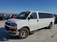 ✅ 2019 Chevrolet Express Passenger LT • VIN: 1GAZGPFG6K1288418 • Lot: 46890365. Wystawiony na Copart z przebiegiem 163 661 mil. Bezpłatny archiwum sprzedaży aukcyjnych z USA i szczegółowy raport historii pojazdu na DreamBid. Zdjęcie 1.