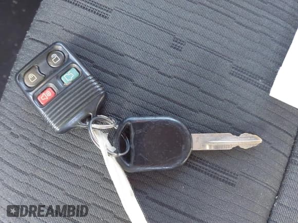 ✅ 2011 Ford Focus SE • VIN: 1FAHP3FN3BW204039 • Лот: 43700154. Опубликован ранее на IAAI с пробегом 79 433 миль. Бесплатный доступ к архиву аукционных продаж из США и подробный отчёт об истории автомобиля на DreamBid. Изображение 11.