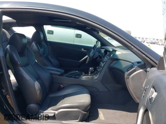 ✅ 2013 Hyundai Genesis Coupe R-Spec • VIN: KMHHT6KD9DU094919 • Lot: 41871804. Wystawiony na IAAI z przebiegiem 102 269 mil. Bezpłatny archiwum sprzedaży aukcyjnych z USA i szczegółowy raport historii pojazdu na DreamBid. Zdjęcie 5.