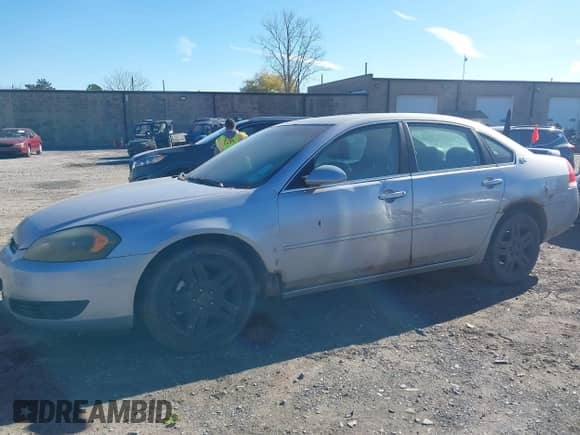 2006 Chevrolet Impala LTZ z VIN 2G1WU581069335856, wystawiony jako IAAI lot #43554562 z przebiegiem 195 423 mil mil oraz . Historia ofert i sprzedaży dostępna na DreamBid. Obrazek 6.