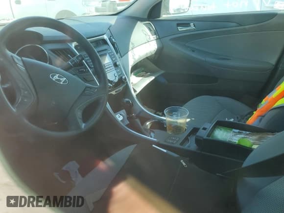 ✅ 2013 Hyundai Sonata GLS • VIN: 5NPEB4AC4DH781209 • Lot: 72837734. Listed on Copart with Not provided. Free auction sales archive from the USA and detailed vehicle history report at DreamBid. Image 8.