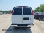 ✅ 2020 Chevrolet Express Passenger LT • VIN: 1GAZGPFG8L1215472 • Lot: 42463979. Wystawiony na IAAI z przebiegiem 78 397 mil. Bezpłatny archiwum sprzedaży aukcyjnych z USA i szczegółowy raport historii pojazdu na DreamBid. Zdjęcie 16.