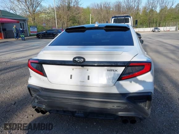 ✅ 2023 Subaru WRX Premium • VIN: JF1VBAF67P9806723 • Лот: 42084663. Опубликован ранее на IAAI с пробегом 48 648 миль. Бесплатный доступ к архиву аукционных продаж из США и подробный отчёт об истории автомобиля на DreamBid. Изображение 17.