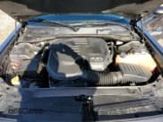 ✅ 2022 Dodge Challenger SXT • VIN: 2C3CDZGG1NH142907 • Lot: 81664914. Wystawiony na Copart z przebiegiem 24 230 mil. Bezpłatny archiwum sprzedaży aukcyjnych z USA i szczegółowy raport historii pojazdu na DreamBid. Zdjęcie 12.