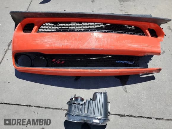 ✅ 2022 Dodge Challenger R/T Scat Pack Widebody • VIN: 2C3CDZFJ4NH251732 • Lot: 54964224. Wystawiony na Copart z przebiegiem 8 103 mil. Bezpłatny archiwum sprzedaży aukcyjnych z USA i szczegółowy raport historii pojazdu na DreamBid. Zdjęcie 12.