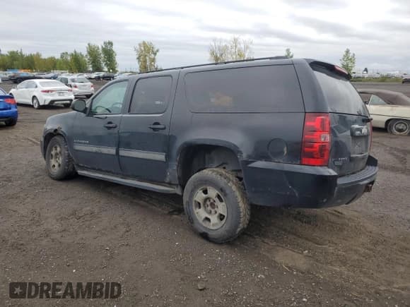 ✅ 2011 Chevrolet Suburban Commercial • VIN: 1GNSK5E38BR204747 • Lot: 72679974. Wystawiony na Copart z przebiegiem 261 413 mil. Bezpłatny archiwum sprzedaży aukcyjnych z USA i szczegółowy raport historii pojazdu na DreamBid. Zdjęcie 2.