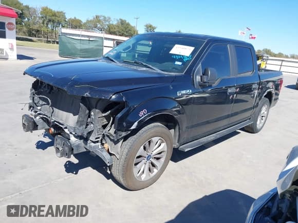 ✅ 2018 Ford F-150 XL • VIN: 1FTEW1CP4JKF13972 • Lot: 43540872. Wystawiony na IAAI z przebiegiem 166 562 mil. Bezpłatny archiwum sprzedaży aukcyjnych z USA i szczegółowy raport historii pojazdu na DreamBid. Zdjęcie 18.