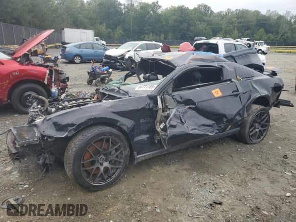 ✅ 2011 Ford Mustang GT • VIN: 1ZVBP8CF0B5121990 • Лот: 84771165. Опубликован ранее на Copart с пробегом Не указан. Бесплатный доступ к архиву аукционных продаж из США и подробный отчёт об истории автомобиля на DreamBid. Изображение 1.