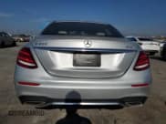 ✅ 2018 Mercedes-Benz E 400 • VIN: WDDZF6GB4JA416957 • Lot: 91018535. Wystawiony na Copart z przebiegiem Nie podano. Bezpłatny archiwum sprzedaży aukcyjnych z USA i szczegółowy raport historii pojazdu na DreamBid. Zdjęcie 6.