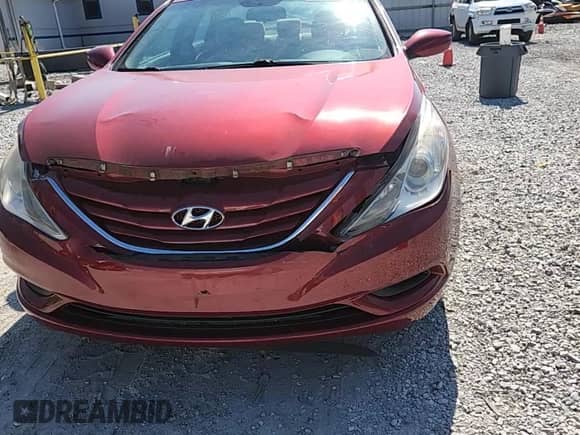 2013 Hyundai Sonata GLS z VIN 5NPEB4AC0DH574817, wystawiony jako Copart lot #85705465 z przebiegiem 246 336 mil mil oraz Czysty tytuł • Clean title. Historia ofert i sprzedaży dostępna na DreamBid. Obrazek 13.
