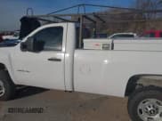 ✅ 2011 Chevrolet Silverado 2500HD Work Truck • VIN: 1GC0CVCG2BF214047 • Lot: 41410653. Wystawiony na IAAI z przebiegiem 224 820 mil. Bezpłatny archiwum sprzedaży aukcyjnych z USA i szczegółowy raport historii pojazdu na DreamBid. Zdjęcie 14.