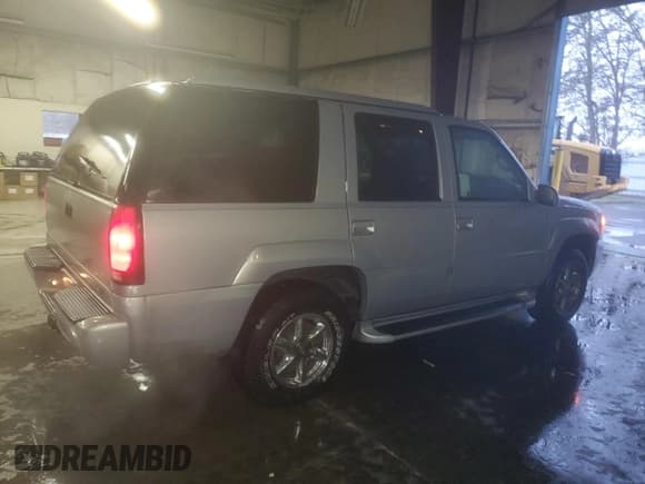 ✅ 2000 GMC Denali • VIN: 1GKEK13R9YR104210 • Lot: 85599964. Listed on Copart with 1,548,394 mi. Free auction sales archive from the USA and detailed vehicle history report at DreamBid. Image 3.