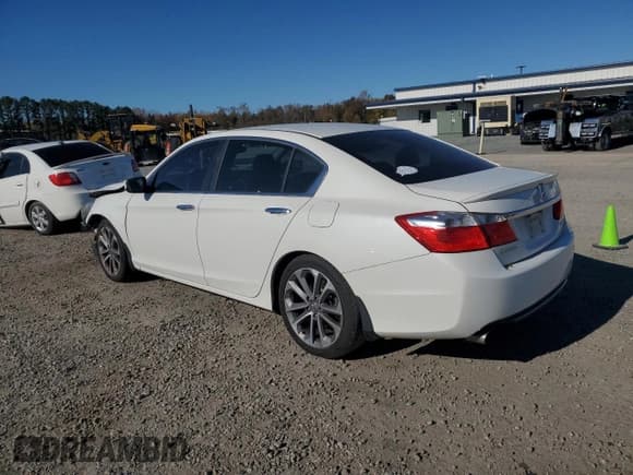 ✅ 2014 Honda Accord Sport • VIN: 1HGCR2F58EA083438 • Лот: 92532115. Опубликован ранее на Copart с пробегом 185 574 миль. Бесплатный доступ к архиву аукционных продаж из США и подробный отчёт об истории автомобиля на DreamBid. Изображение 2.