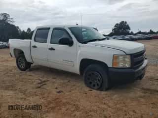 2010 Chevrolet Silverado 1500 1HY z VIN 3GCXCUEJ8AG221180, wystawiony jako Copart lot #81834355 z przebiegiem Nie podano mil oraz Szkoda całkowita • Salvage title. Historia ofert i sprzedaży dostępna na DreamBid. Obrazek 4.