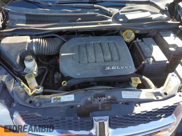 ✅ 2017 Dodge Grand Caravan SXT • VIN: 2C4RDGCG5HR715130 • Lot: 91874365. Wystawiony na Copart z przebiegiem 194 401 mil. Bezpłatny archiwum sprzedaży aukcyjnych z USA i szczegółowy raport historii pojazdu na DreamBid. Zdjęcie 12.