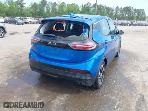 ✅ 2023 Chevrolet Bolt EV 2LT • VIN: 1G1FX6S05P4128607 • Lot: 42081752. Wystawiony na IAAI z przebiegiem 22 551 mil. Bezpłatny archiwum sprzedaży aukcyjnych z USA i szczegółowy raport historii pojazdu na DreamBid. Zdjęcie 4.