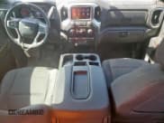 ✅ 2019 Chevrolet Silverado 1500 LT • VIN: 1GCRWCED4KZ396077 • Lot: 65411275. Wystawiony na Copart z przebiegiem 113 604 mil. Bezpłatny archiwum sprzedaży aukcyjnych z USA i szczegółowy raport historii pojazdu na DreamBid. Zdjęcie 8.