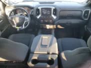 ✅ 2021 Chevrolet Silverado 1500 RST • VIN: 3GCUYEED7MG232678 • Lot: 70893624. Wystawiony na Copart z przebiegiem 25 715 mil. Bezpłatny archiwum sprzedaży aukcyjnych z USA i szczegółowy raport historii pojazdu na DreamBid. Zdjęcie 8.