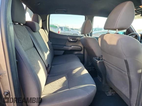 ✅ 2018 Toyota Tacoma TRD Off Road • VIN: 5TFCZ5AN8JX143104 • Лот: 86816755. Опубликован ранее на Copart с пробегом 107 690 миль. Бесплатный доступ к архиву аукционных продаж из США и подробный отчёт об истории автомобиля на DreamBid. Изображение 10.