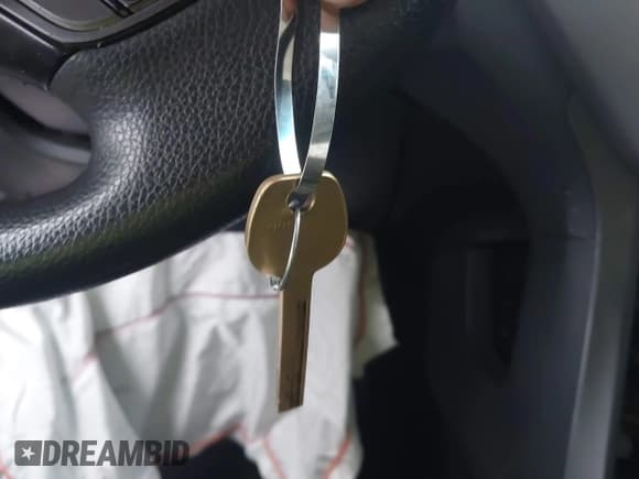 ✅ 2018 Hyundai Santa Fe 2.4L • VIN: 5NMZT3LB1JH057936 • Лот: 43505515. Опубликован ранее на IAAI с пробегом 152 899 миль. Бесплатный доступ к архиву аукционных продаж из США и подробный отчёт об истории автомобиля на DreamBid. Изображение 11.