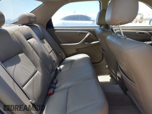 ✅ 1999 Toyota Camry LE • VIN: JT2BF22K4X0154070 • Lot: 42672776. Listed on IAAI with 228,295 mi. Free auction sales archive from the USA and detailed vehicle history report at DreamBid. Image 8.