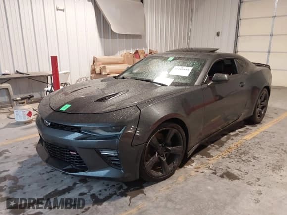 ✅ 2017 Chevrolet Camaro 2SS • VIN: 1G1FH1R7XH0152266 • Lot: 42188455. Listed on IAAI with 93,451 mi. Free auction sales archive from the USA and detailed vehicle history report at DreamBid. Image 2.