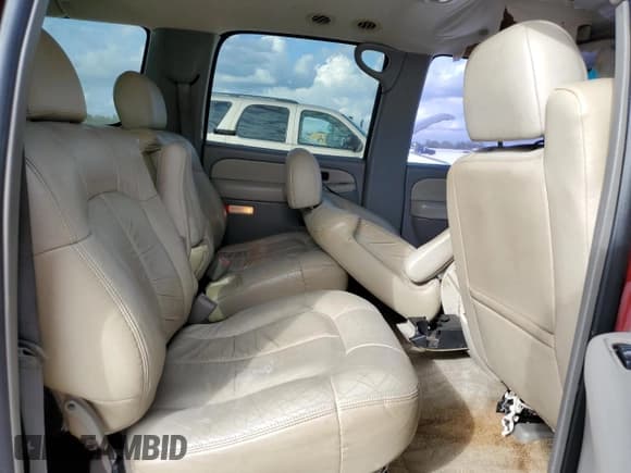 ✅ 2002 Chevrolet Suburban LS • VIN: 1GNEC16Z12J184734 • Лот: 86307774. Опубликован ранее на Copart с пробегом 199 773 миль. Бесплатный доступ к архиву аукционных продаж из США и подробный отчёт об истории автомобиля на DreamBid. Изображение 12.