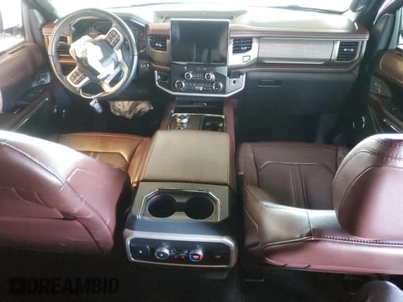 ✅ 2022 Ford Expedition Max Limited • VIN: 1FMJK2AT5NEA26179 • Лот: 85651475. Опубликован ранее на Copart с пробегом 87 249 миль. Бесплатный доступ к архиву аукционных продаж из США и подробный отчёт об истории автомобиля на DreamBid. Изображение 8.