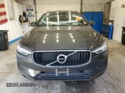 ✅ 2019 Volvo XC60 Momentum • VIN: LYV102RK2KB231668 • Lot: 84587985. Wystawiony na Copart z przebiegiem 43 146 mil. Bezpłatny archiwum sprzedaży aukcyjnych z USA i szczegółowy raport historii pojazdu na DreamBid. Zdjęcie 5.